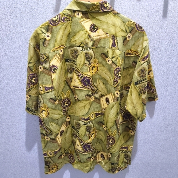 Tommy Bahama Mens Shirt‎ Size M 100% Silk Short Sleeves Button Up Cigars Prints - Picture 8 of 8